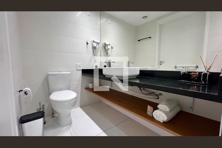 Studio para alugar com 26m², 1 quarto e sem vaga Studio para alugar com 26m², 1 quarto e sem vagaBanheiro