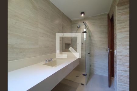 Apartamento à venda com 280m², 3 quartos e 2 vagasBanheiro da Suíte