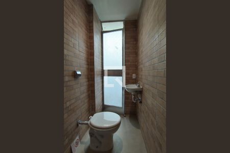 Apartamento à venda com 280m², 3 quartos e 2 vagasBanheiro da Área de serviço