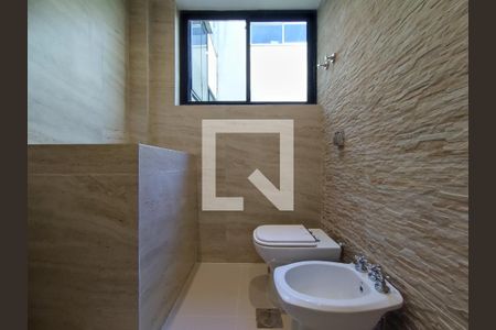 Apartamento à venda com 280m², 3 quartos e 2 vagasBanheiro da Suíte