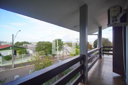 Casa à venda com 450m², 4 quartos e 3 vagas Casa à venda com 450m², 4 quartos e 3 vagasvaranda da Suíte 1