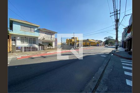 Casa à venda com 200m², 3 quartos e 4 vagas Casa à venda com 200m², 3 quartos e 4 vagasFachada da rua