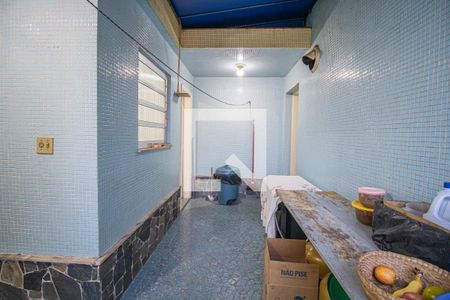 Casa à venda com 200m², 3 quartos e 4 vagas Casa à venda com 200m², 3 quartos e 4 vagasQuintal