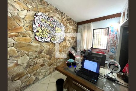 Casa à venda com 465m², 5 quartos e 6 vagasEscritório