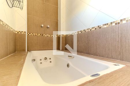 Banheiro de kitnet/studio para alugar com 1 quarto, 50m² em Santa Cecilia, São Paulo