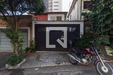 Casa para alugar com 200m², 3 quartos e 2 vagas Casa para alugar com 200m², 3 quartos e 2 vagasFachada