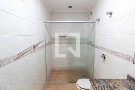 Casa para alugar com 200m², 3 quartos e 2 vagas Casa para alugar com 200m², 3 quartos e 2 vagasBanheiro da Suíte 1