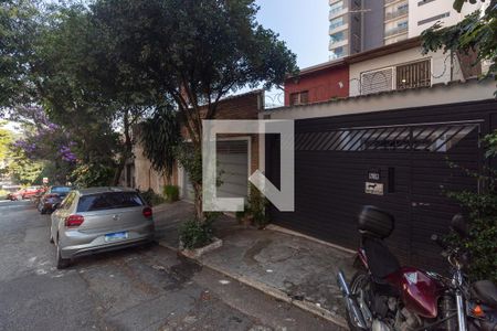 Casa para alugar com 200m², 3 quartos e 2 vagas Casa para alugar com 200m², 3 quartos e 2 vagasFachada