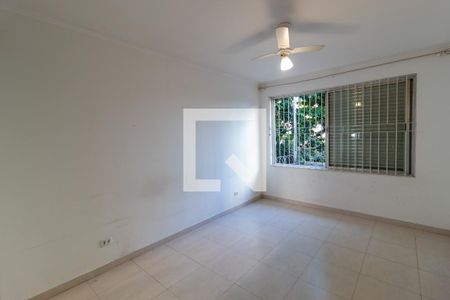 Casa para alugar com 200m², 3 quartos e 2 vagas Casa para alugar com 200m², 3 quartos e 2 vagasQuarto 3