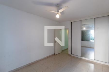 Casa para alugar com 200m², 3 quartos e 2 vagas Casa para alugar com 200m², 3 quartos e 2 vagasQuarto 3