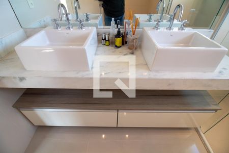 Apartamento à venda com 161m², 3 quartos e 3 vagasBanheiro da Suíte 3