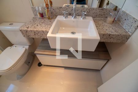 Apartamento à venda com 161m², 3 quartos e 3 vagasBanheiro da Suíte 1