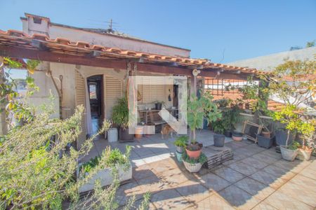 Casa à venda com 240m², 4 quartos e 2 vagas Casa à venda com 240m², 4 quartos e 2 vagasEdicula