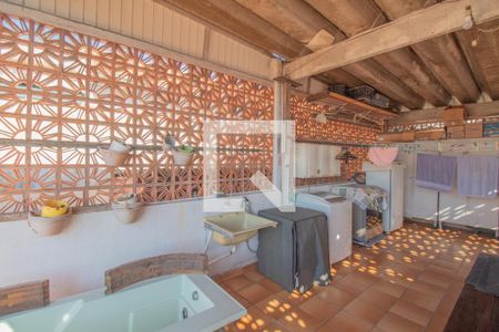 Casa à venda com 240m², 4 quartos e 2 vagas Casa à venda com 240m², 4 quartos e 2 vagasArea de serviço