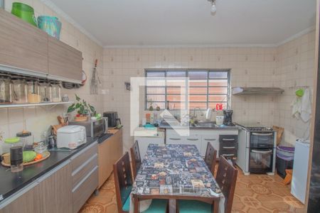 Casa à venda com 240m², 4 quartos e 2 vagas Casa à venda com 240m², 4 quartos e 2 vagasEdicula