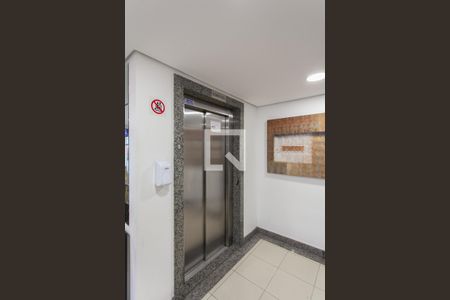Apartamento para alugar com 55m², 2 quartos e 1 vaga Apartamento para alugar com 55m², 2 quartos e 1 vagaElevador