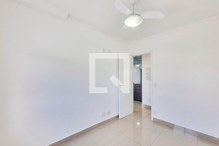 Apartamento para alugar com 75m², 3 quartos e 2 vagas Apartamento para alugar com 75m², 3 quartos e 2 vagasQuarto