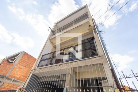Casa para alugar com 90m², 2 quartos e sem vagaFachada