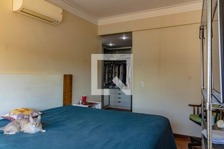 Casa à venda com 311m², 4 quartos e 4 vagasQuarto 2
