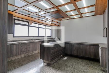 Apartamento à venda com 541m², 4 quartos e 6 vagas Apartamento à venda com 541m², 4 quartos e 6 vagasCozinha