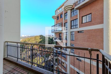 Apartamento à venda com 541m², 4 quartos e 6 vagas Apartamento à venda com 541m², 4 quartos e 6 vagasVaranda