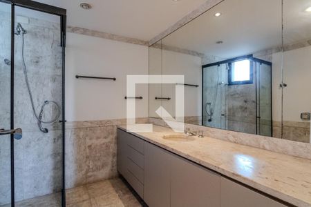 Apartamento à venda com 541m², 4 quartos e 6 vagas Apartamento à venda com 541m², 4 quartos e 6 vagasBanheiro Quarto 2