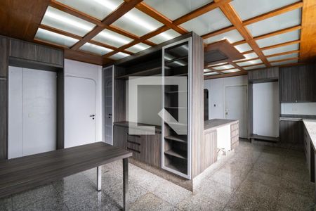 Apartamento à venda com 541m², 4 quartos e 6 vagas Apartamento à venda com 541m², 4 quartos e 6 vagasCozinha