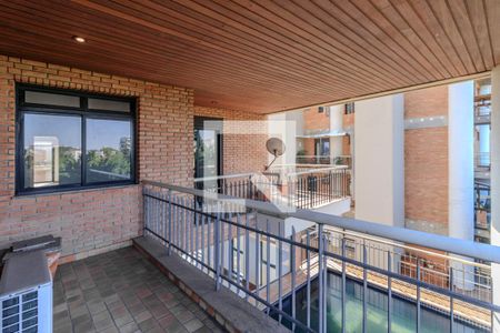 Apartamento à venda com 541m², 4 quartos e 6 vagas Apartamento à venda com 541m², 4 quartos e 6 vagasVaranda Quarto 3