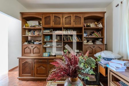 Casa para alugar com 250m², 3 quartos e 4 vagas Casa para alugar com 250m², 3 quartos e 4 vagasEscritório