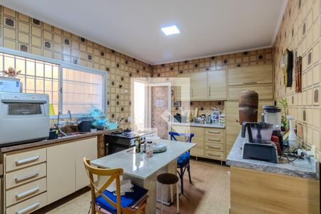 Casa para alugar com 250m², 3 quartos e 4 vagas Casa para alugar com 250m², 3 quartos e 4 vagasCozinha