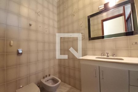 Casa à venda com 169m², 2 quartos e 3 vagasBanheiro