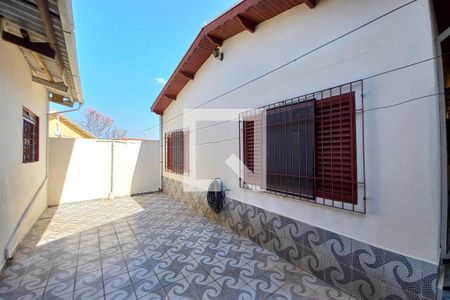 Casa à venda com 169m², 2 quartos e 3 vagasQuintal