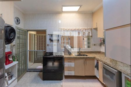 Casa à venda com 158m², 4 quartos e 2 vagas Casa à venda com 158m², 4 quartos e 2 vagasCozinha