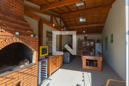 Casa à venda com 158m², 4 quartos e 2 vagas Casa à venda com 158m², 4 quartos e 2 vagasEspaço Gourmet