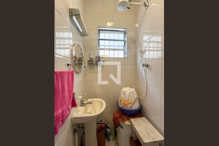 Casa para alugar com 150m², 3 quartos e 4 vagasBanheiro 2