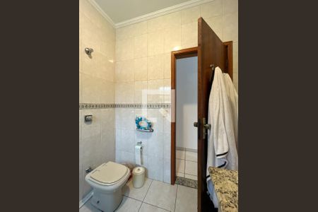 Casa para alugar com 150m², 3 quartos e 4 vagasBanheiro da Suíte