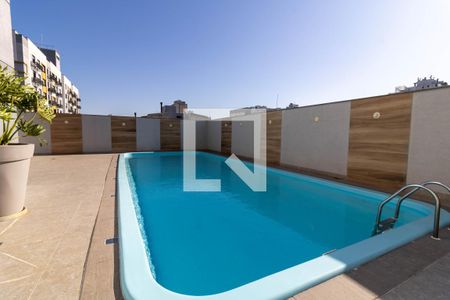 Apartamento à venda com 65m², 2 quartos e 2 vagas Apartamento à venda com 65m², 2 quartos e 2 vagasÁrea comum - Piscina