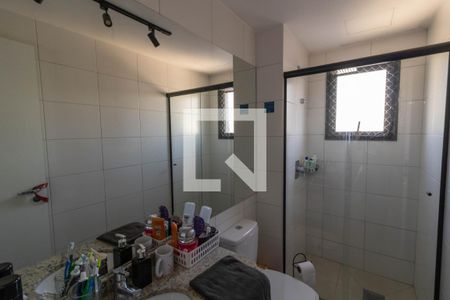 Apartamento à venda com 65m², 2 quartos e 2 vagas Apartamento à venda com 65m², 2 quartos e 2 vagasBanheiro da Suíte