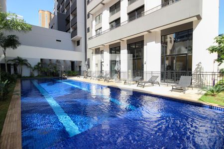 Studio para alugar com 25m², 1 quarto e sem vaga Studio para alugar com 25m², 1 quarto e sem vagaÁrea comum - Piscina
