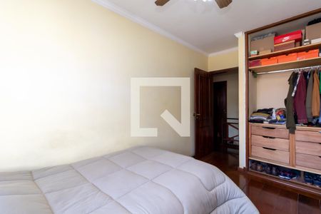 Casa à venda com 205m², 3 quartos e 2 vagasQuarto 2