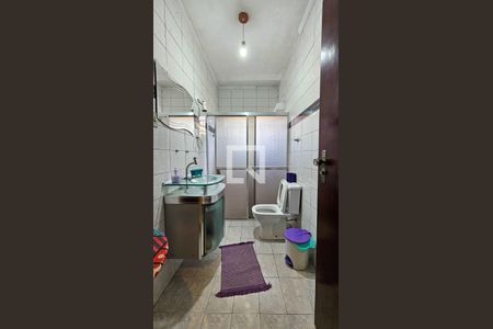 Casa à venda com 400m², 4 quartos e 3 vagasBanheiro 1