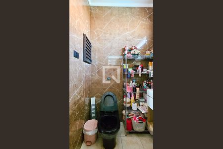 Casa à venda com 400m², 4 quartos e 3 vagasBanheiro 2