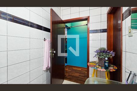 Casa à venda com 400m², 4 quartos e 3 vagasBanheiro 1