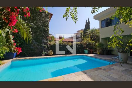 Casa à venda com 400m², 4 quartos e 3 vagasPiscina