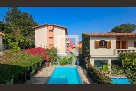 Casa à venda com 400m², 4 quartos e 3 vagasVista