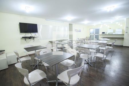 Apartamento à venda com 57m², 2 quartos e 1 vagaÁrea comum 