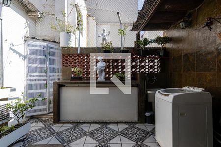 Apartamento à venda com 140m², 4 quartos e 1 vagaÁrea de Serviço