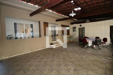 Casa à venda com 700m², 4 quartos e 8 vagasVaranda 1° Piso