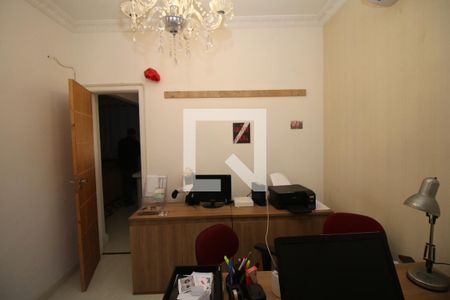 Quarto 1 de casa à venda com 4 quartos, 700m² em Brás de Pina, Rio de Janeiro