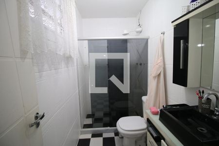 Casa à venda com 700m², 4 quartos e 8 vagasBanheiro da Suíte 2